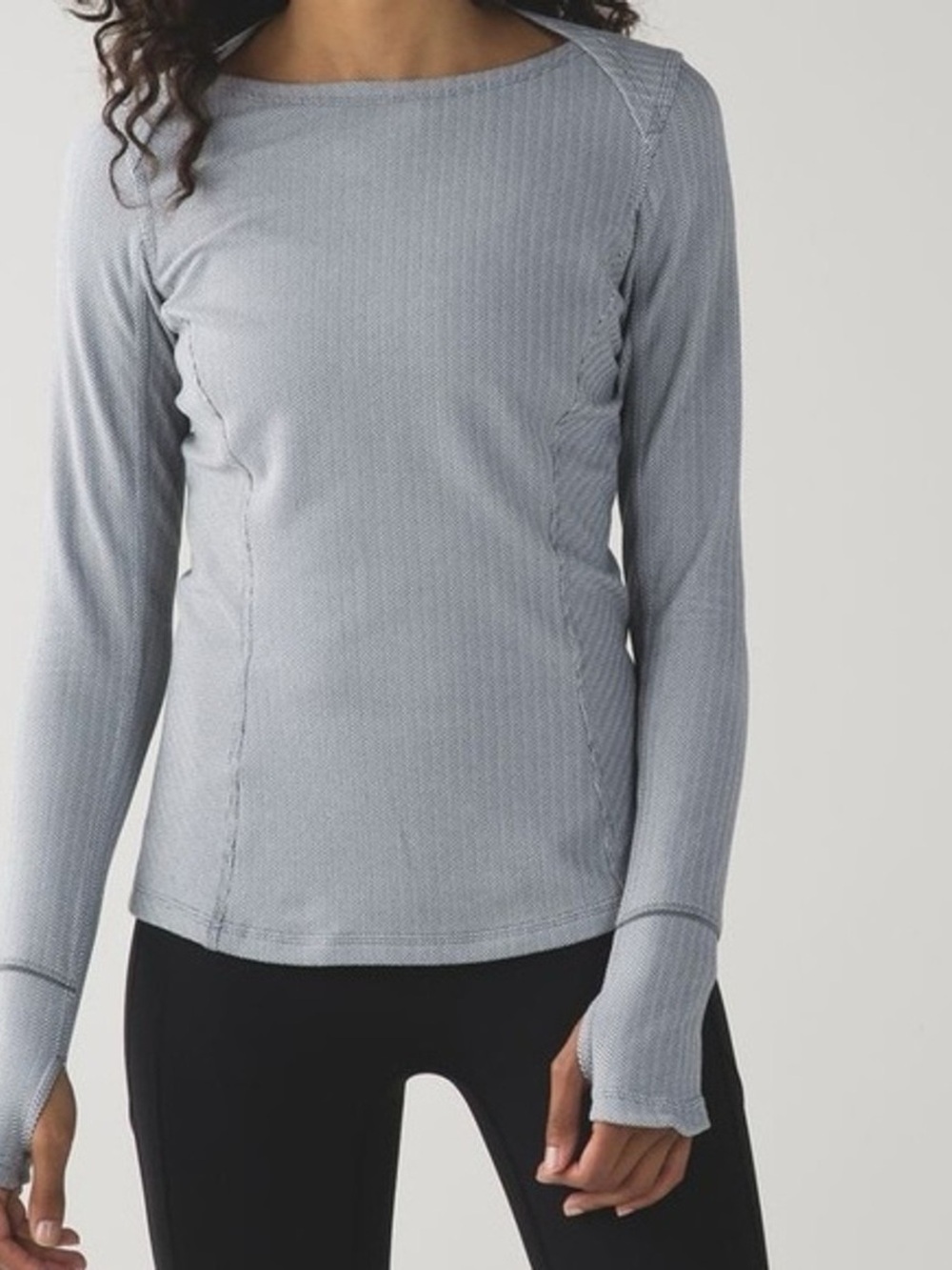 Lululemon Light Gray Women's Long-Sleeve Top